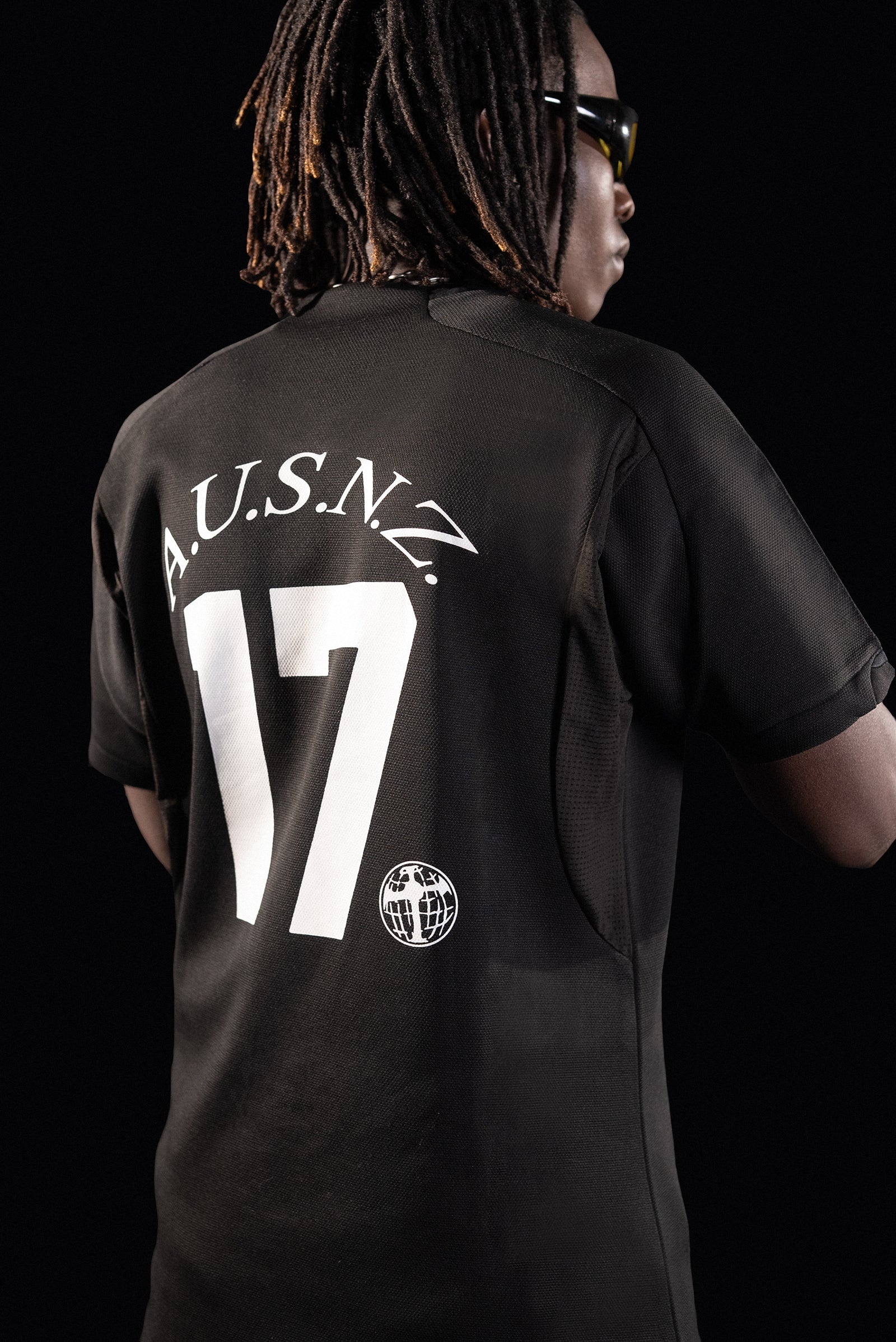 BLACK 17 PANEL JERSEY – TERAH