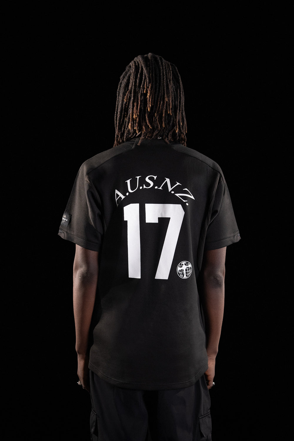 BLACK 17 PANEL JERSEY